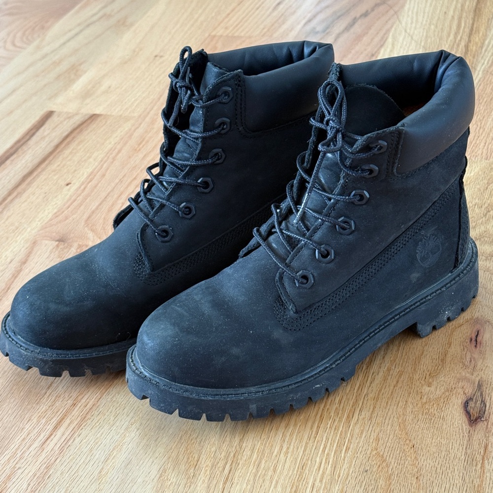 Timberland® Premium Juniors 5.5 Black Womens 6